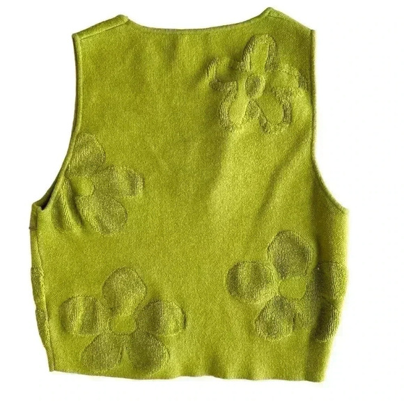 NWOT Le Lis Collection Women’s XS Green Flower Cropped Tank - Picture 2 of 5